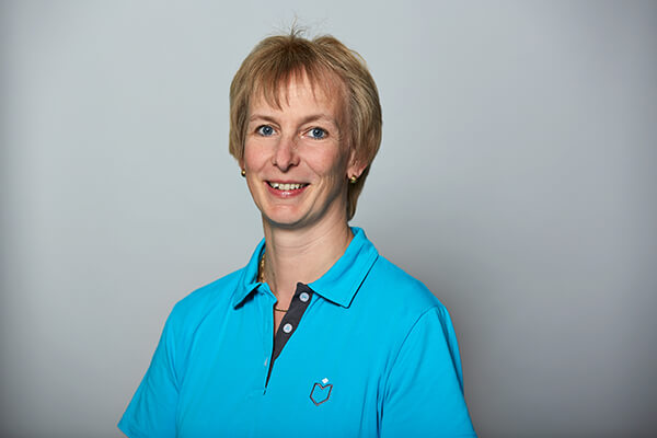 Regina Warneke - Mitarbeiterin im Team von Dr. Richter - Zahnarzt Hamburg