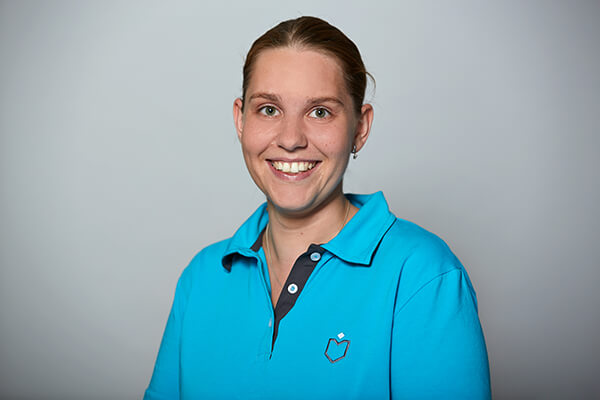 Sarah Buseck - Mitarbeiterin im Team von Dr. Richter - Zahnarzt Hamburg